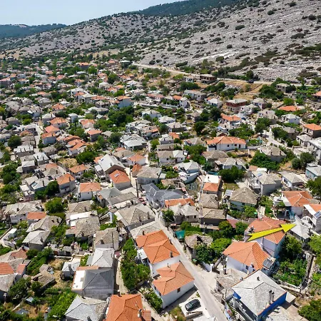 Theros Easy Living 아파트