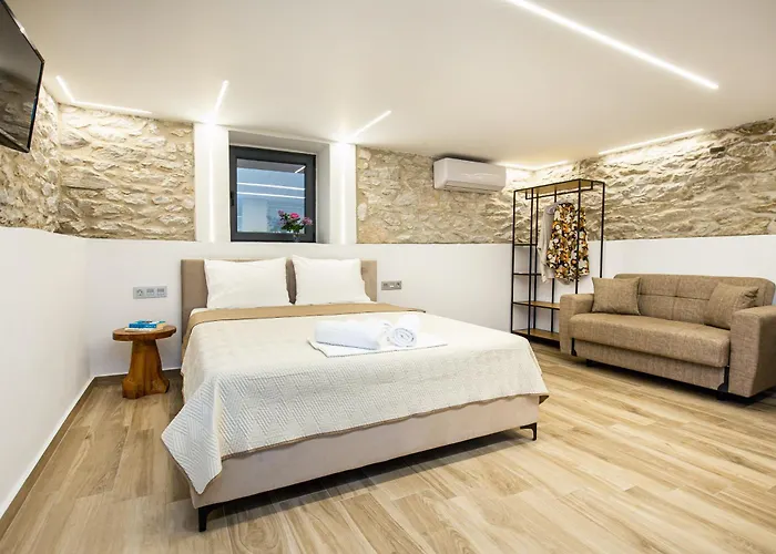 Theros Easy Living *